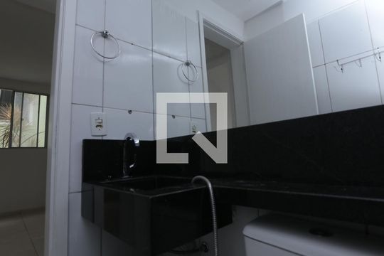 Banheiro - torneira de apartamento para alugar com 2 quartos, 46m² em Chácaras Reunidas Santa Terezinha, Contagem