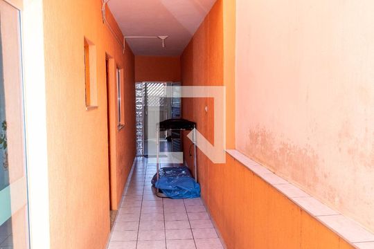 Quintal de casa à venda com 4 quartos, 188m² em Casa Grande, Diadema