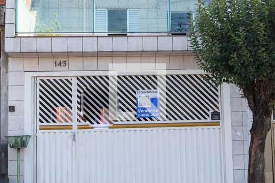 Fachada de casa à venda com 4 quartos, 188m² em Casa Grande, Diadema
