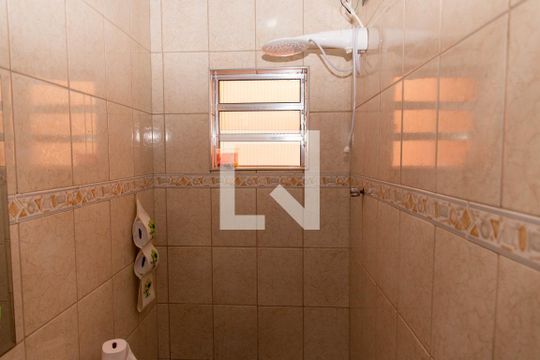 Banheiro 1 de casa à venda com 4 quartos, 188m² em Casa Grande, Diadema