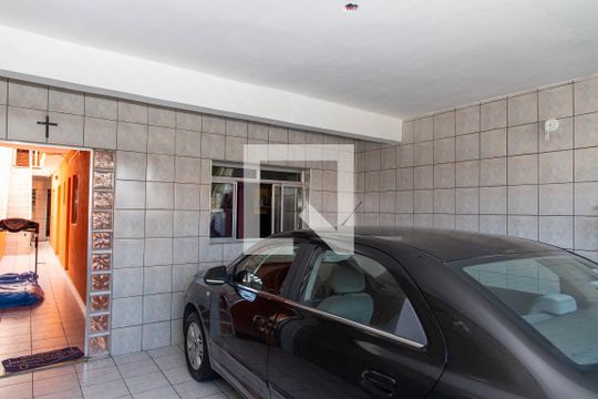 Garagem de casa à venda com 4 quartos, 188m² em Casa Grande, Diadema
