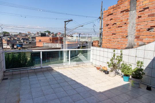 Varanda de casa à venda com 4 quartos, 188m² em Casa Grande, Diadema