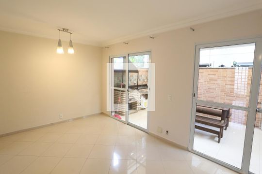 Sala de casa de condomínio à venda com 3 quartos, 110m² em Cangaíba, São Paulo