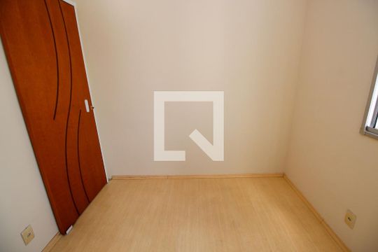 Apartamento para alugar com 2 quartos, 43m² em Vila Indiana, Taboão da Serra