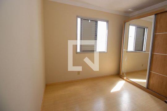 Apartamento para alugar com 2 quartos, 43m² em Vila Indiana, Taboão da Serra