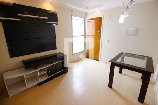 Apartamento para alugar com 2 quartos, 43m² em Vila Indiana, Taboão da Serra