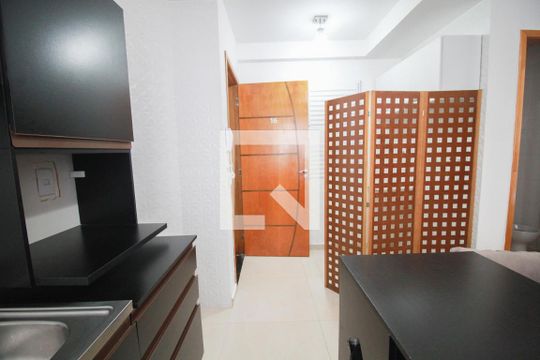 sala / cozinha de apartamento à venda com 1 quarto, 28m² em Chora Menino, São Paulo
