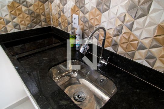 Cozinha - Detalhe de apartamento para alugar com 1 quarto, 24m² em Vila Fachini, São Paulo