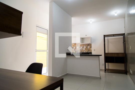 Apartamento para alugar com 1 quarto, 24m² em Vila Fachini, São Paulo