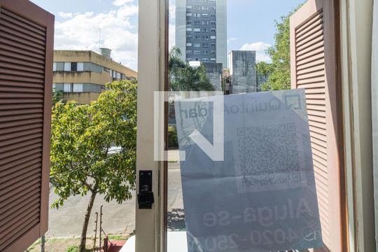 Plaquinha Interna de apartamento para alugar com 1 quarto, 55m² em São João, Porto Alegre