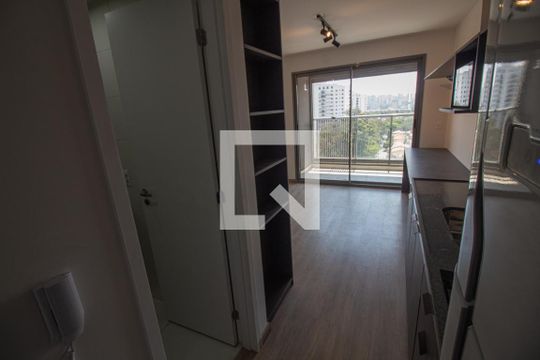 Cozinha de kitnet/studio para alugar com 1 quarto, 25m² em Alto da Boa Vista, São Paulo