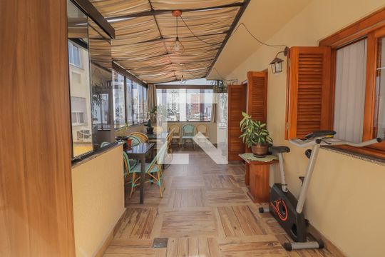 Sacada de apartamento à venda com 2 quartos, 100m² em Centro, São Leopoldo