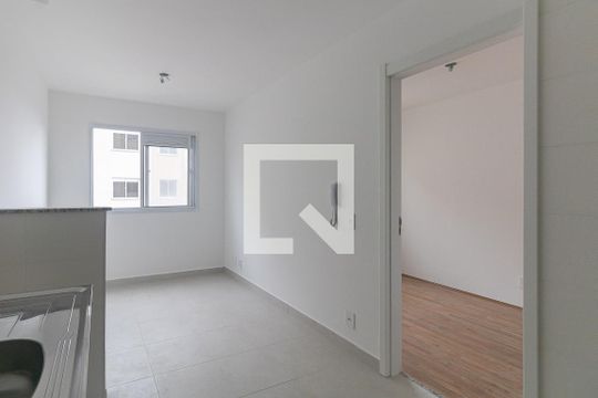 Sala/Cozinha de apartamento à venda com 1 quarto, 27m² em Jardim Cidália, São Paulo