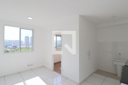 Apartamento para alugar com 2 quartos, 34m² em Santo Amaro, São Paulo