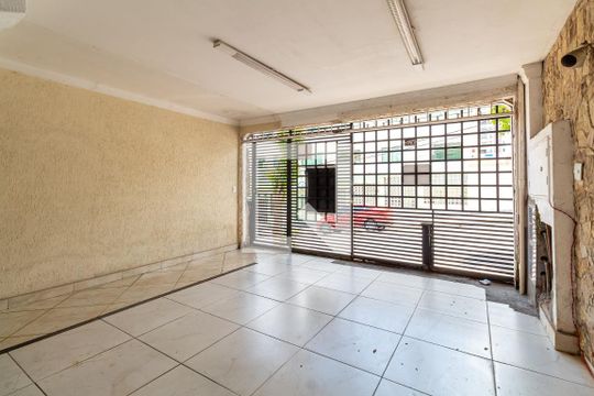 Garagem de casa para alugar com 4 quartos, 340m² em Jardim Bom Clima, Guarulhos