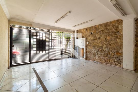 Garagem de casa para alugar com 4 quartos, 340m² em Jardim Bom Clima, Guarulhos