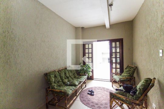 Garagem de casa à venda com 2 quartos, 250m² em Vila Progresso (zona Leste), São Paulo