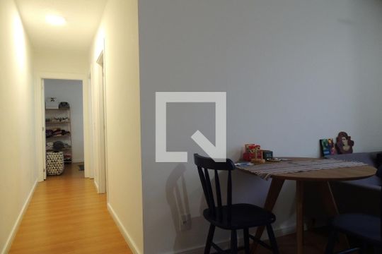 Sala de apartamento para alugar com 2 quartos, 48m² em Anil, Rio de Janeiro