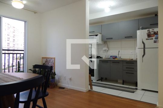 Sala de apartamento para alugar com 2 quartos, 48m² em Anil, Rio de Janeiro