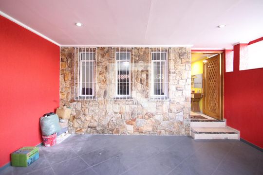 Garagem de casa à venda com 3 quartos, 180m² em Chácara Inglesa, São Paulo