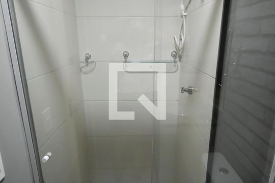 Banheiro de kitnet/studio à venda com 1 quarto, 25m² em Vila Nilo, São Paulo
