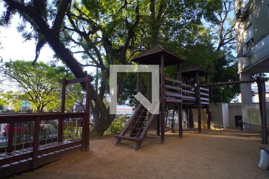 Área comum - Playground de apartamento para alugar com 3 quartos, 68m² em Vila Ipiranga, Porto Alegre