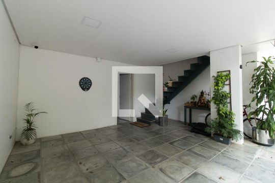 Garagem de casa de condomínio à venda com 3 quartos, 255m² em Nonoai, Porto Alegre