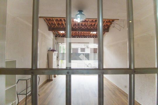 Vista da Sala de casa à venda com 3 quartos, 130m² em Vila Taquari, São Paulo