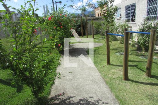 Área comum de apartamento para alugar com 2 quartos, 45m² em Guaratiba, Rio de Janeiro