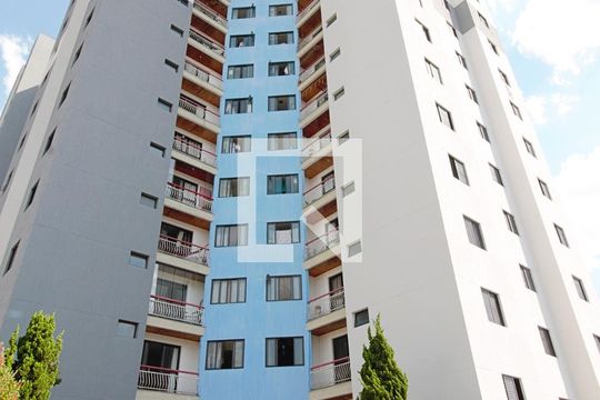Fachada do bloco de apartamento para alugar com 2 quartos, 63m² em Parque Taboão, Taboão da Serra
