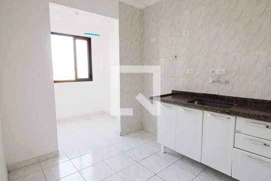 Cozinha de apartamento para alugar com 2 quartos, 63m² em Parque Taboão, Taboão da Serra