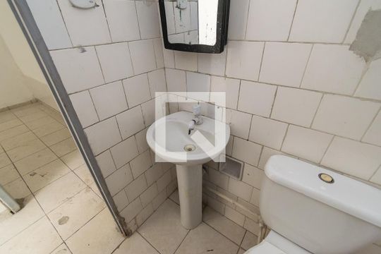Banheiro de casa para alugar com 1 quarto, 40m² em Jardim America, Rio de Janeiro