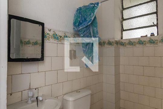 Banheiro de casa para alugar com 1 quarto, 40m² em Jardim America, Rio de Janeiro