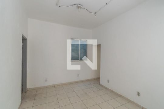 Sala de casa para alugar com 1 quarto, 40m² em Jardim America, Rio de Janeiro