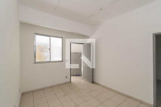 Sala de casa para alugar com 1 quarto, 40m² em Jardim America, Rio de Janeiro