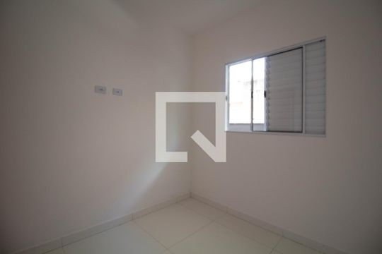 Quarto 1 de apartamento para alugar com 2 quartos, 38m² em Itaquera, São Paulo