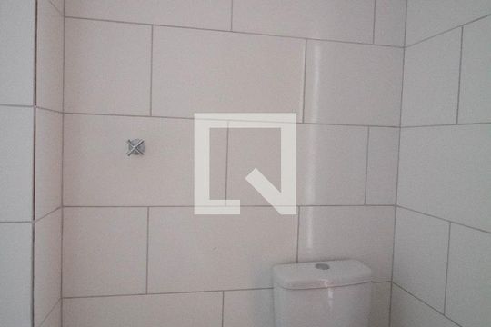 Banheiro de apartamento para alugar com 2 quartos, 38m² em Itaquera, São Paulo