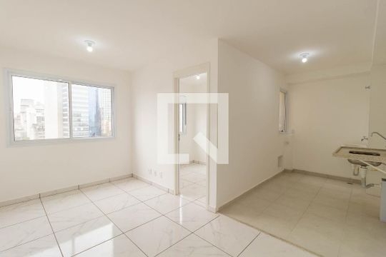 Apartamento para alugar com 2 quartos, 46m² em Sé, São Paulo
