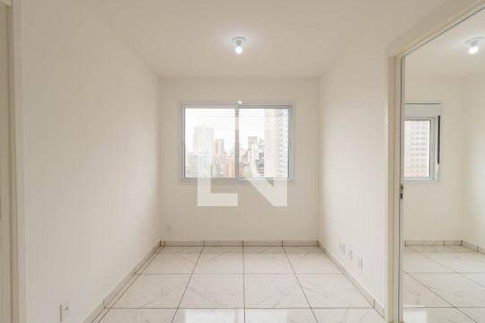 Sala de apartamento para alugar com 2 quartos, 46m² em Sé, São Paulo