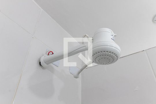 Chuveiro de apartamento à venda com 2 quartos, 52m² em Santa Ifigênia, São Paulo