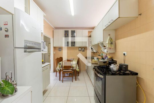 Cozinha  de casa à venda com 3 quartos, 340m² em Vila São José (ipiranga), São Paulo