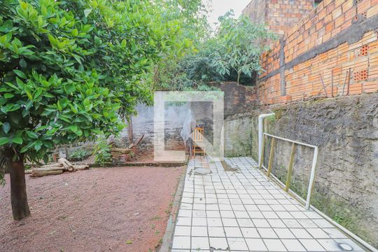 Área externa de casa à venda com 3 quartos, 140m² em Santa Teresa, São Leopoldo