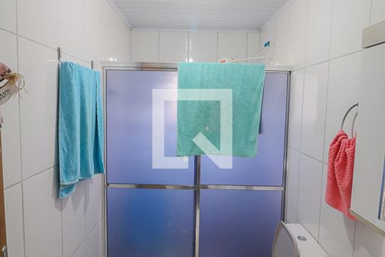 Banheiro de casa à venda com 3 quartos, 140m² em Santa Teresa, São Leopoldo