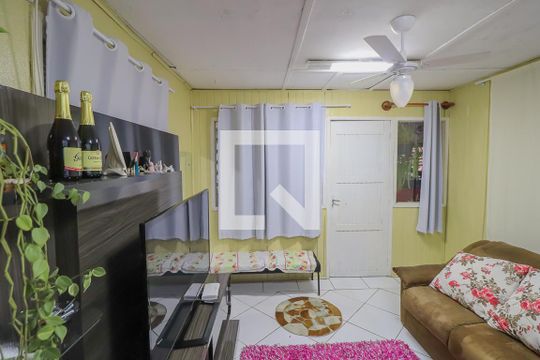 Sala de casa à venda com 3 quartos, 120m² em Santa Teresa, São Leopoldo