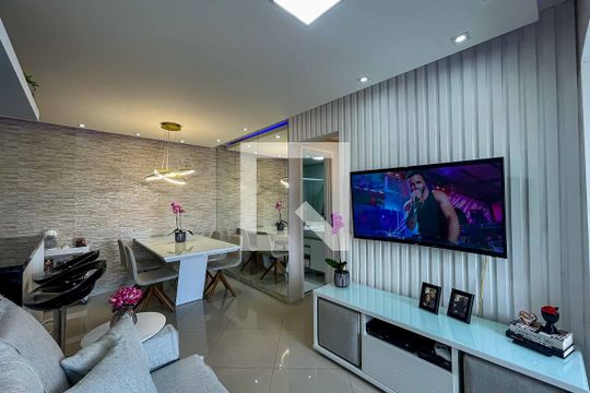 Sala de apartamento à venda com 2 quartos, 60m² em Vila Santa Maria, São Paulo