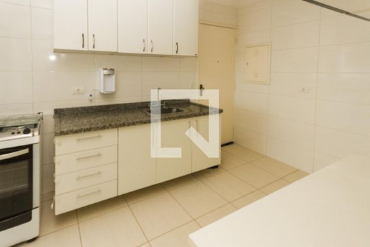 Cozinha de apartamento para alugar com 3 quartos, 110m² em Vila Prudente, São Paulo
