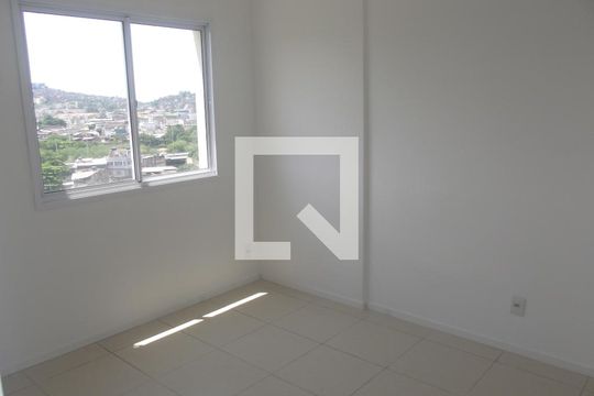 Quarto  de apartamento à venda com 1 quarto, 56m² em Del Castilho, Rio de Janeiro