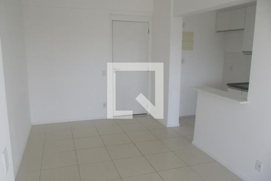 Sala de apartamento à venda com 1 quarto, 56m² em Del Castilho, Rio de Janeiro
