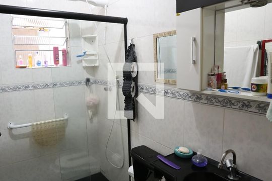 Banheiro  de casa à venda com 1 quarto, 80m² em Jardim Arize, São Paulo