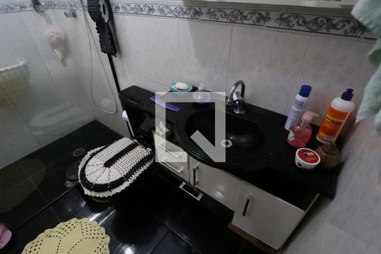 Banheiro  de casa à venda com 1 quarto, 80m² em Jardim Arize, São Paulo